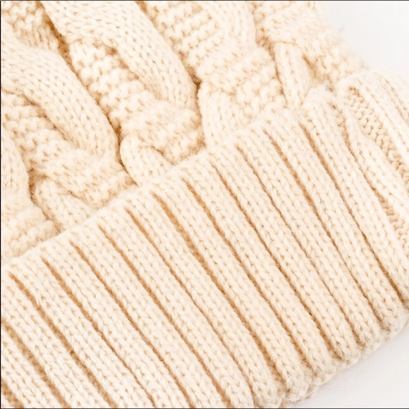 1 LEFT Pom Pom Knit Beanie Hat - Picture 3 of 3